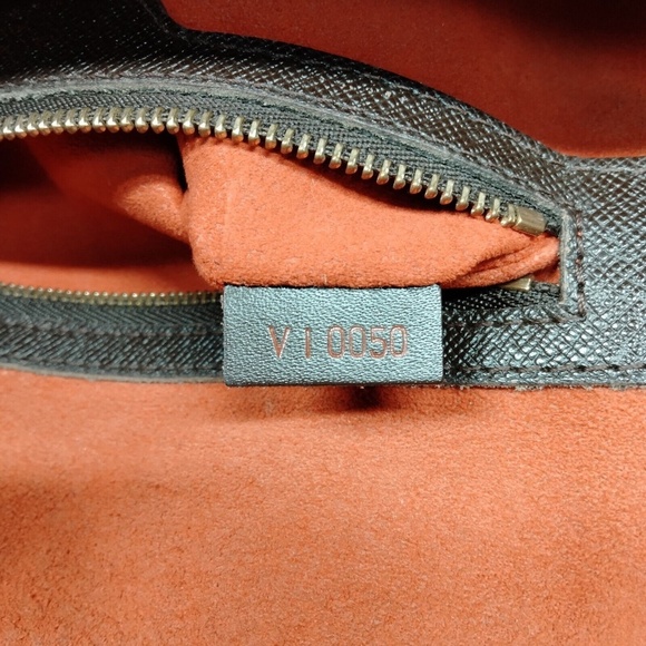 LV Brown Checkered Ebene Brera Handbag - Picture 7 of 7